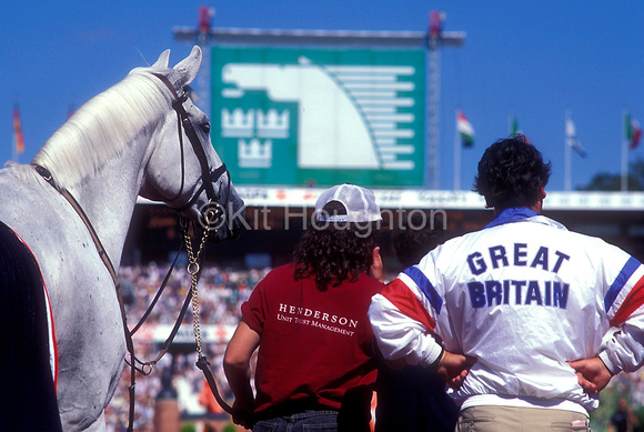 Milton and groom World Equestrian Games 1990 SJ117-01-13.JPG