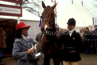 Jane Holderness-Roddam and Warrior with horse's owner, Mrs Steele holding the Whitbread TrophyJane Holderness-Roddam EV01-02-02