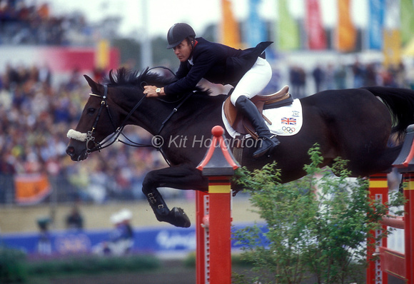 Michael Whitaker (GBR) and Prince of Wales SJ177-01-05