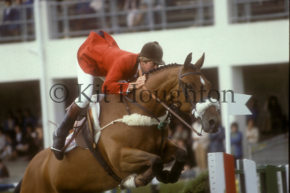 Nick Skelton riding Maybe;Dublin Horse Show 1979 SJ04-01-18