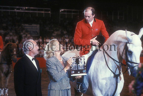 John Whitaker (GB) and Next Milton receive The Midland Bank Trophy from Princess Michael of Kent Royal International Horse Show 1989 SJ108-01-12.JPG