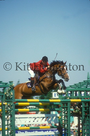 Steven Smith and Brook Street Picnic Royal International Horseshow 1989 SJ110-01-08.JPG