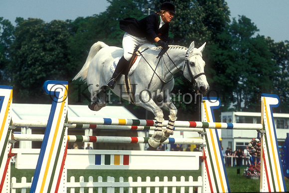 Marie Edgar and Everest Sure Thing Windsor Horse Show 1994 SJ143-01-09.JPG