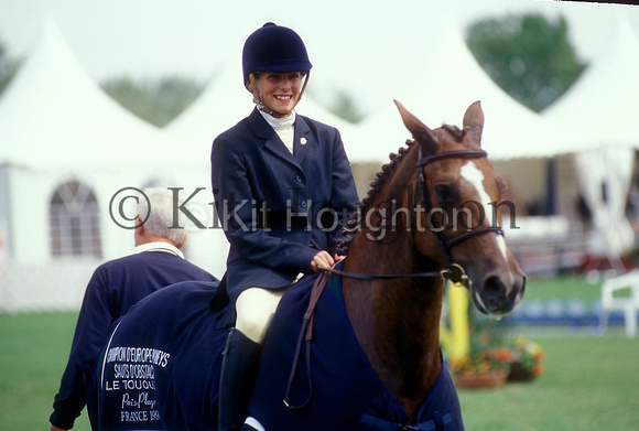 Elin Hultberg (SWE) and Queen SJ166-02-23