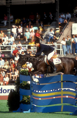 Pierre Durand (FRA) and Jappeloup World Equestrian Games 1990 SJ117-06-02.JPG