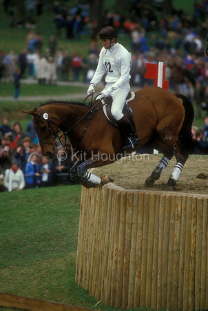 Ian Stark (GBR) and LairdstownEV111-03