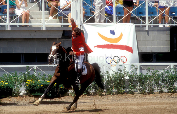 Ludger Beerbaum  Classic Touch celebrate Olympic Games SJ131-01-37.JPG
