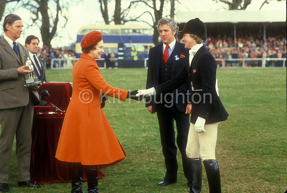 Presentation by HM the Queen to Lucinda Green with John Burbidge Lucinda GreenEV70-19