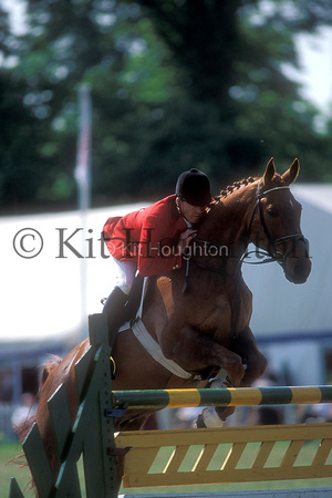 John Whitaker  Hopscotch Windsor International Horse Show 1992 SJ128-03-22.JPG