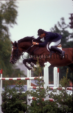 Herve Godignon (FRA) and Prince Hickstead 1990 SJ116-03-03.JPG