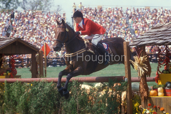 Mary-Anne Tauskey (USA) and Marcus Aurelius in the jumping phaseEV01-08-24