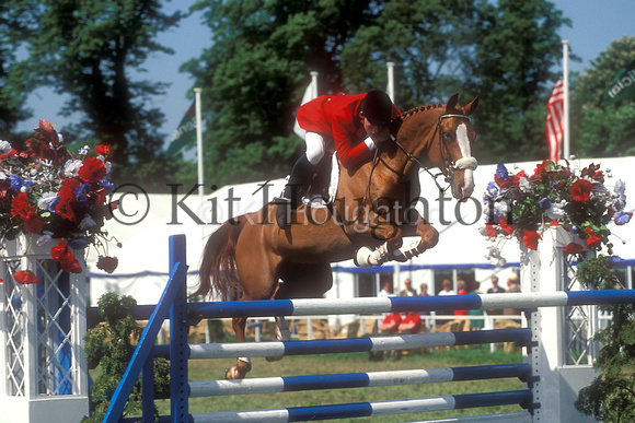 Peter Murphy on Early Edition Windsor International Horse Show 1992 SJ128-02-15.JPG