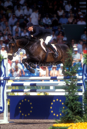 Lesley McNaught-Mandli (SUI) and Pirol B World Equestrian Games 1994 SJ145-04-06.JPG