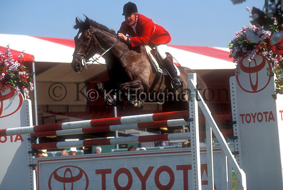 Tim Stockdale and Mighty MCGuigan Royal Windsor Horse Show SJ128-03-01.JPG