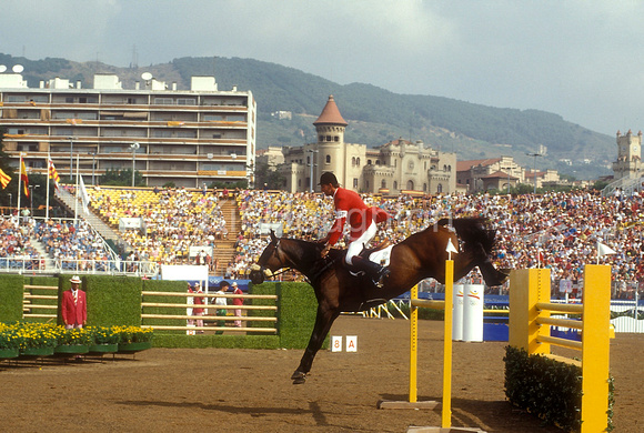 Otto Becker (GER) and Lucky Luke Olympics 1992 SJ131-16-16.JPG