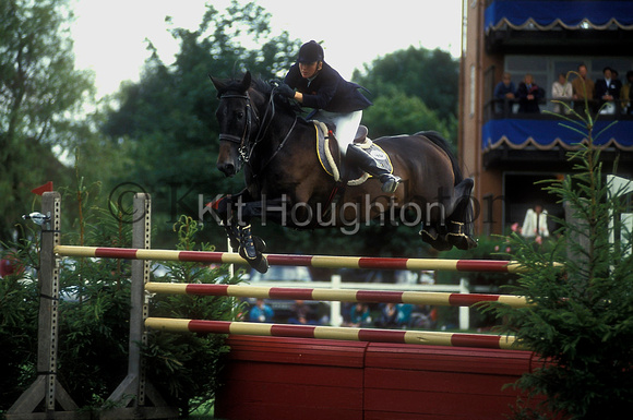 Tina Cassan and Bond Xtra Royal International Horse Show 1993 SJ139-03-03.JPG