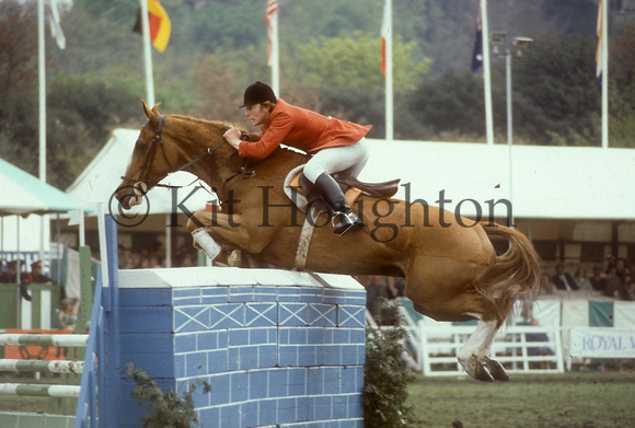 Michael Whitaker riding Disney Way at Royal Windsor Horse Show 1979 SJ02-01-10