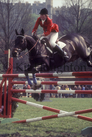 Debbie Johnsey riding Moxy at Royal Windsor Horse Show 1977 SJ02-01-02