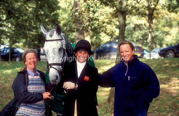 A Touch of Frost with owner Caroline Elliot, Ros Jennings, Lucy Henson EV420-01-03