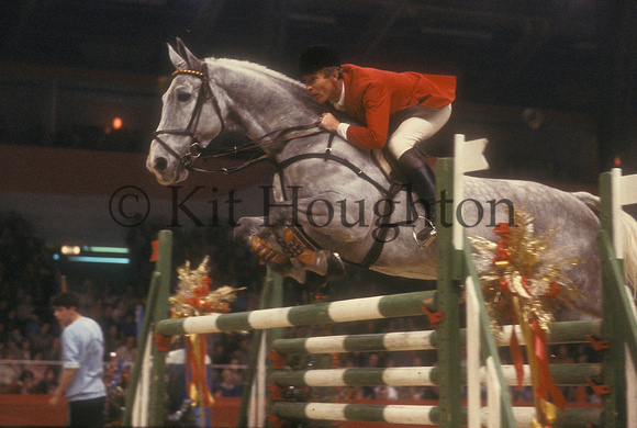 Johan Heins riding Romeo Z;Olympia 1979 SJ01-06-07