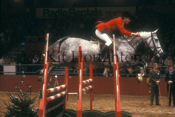 Tony Newbury riding Guido at Olympia, 1978 SJ01-03-06