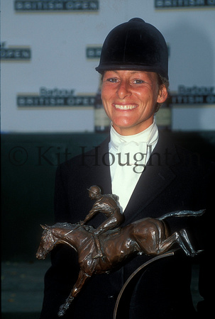 Winner of the Barbour British Open Trophy, Mary Thomson GBR (Mary King) EV237-07-08