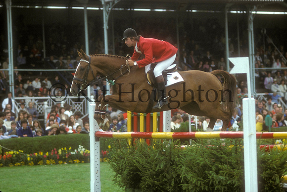 Hendrik Snoek riding Gaylor;Dublin Horse Show 1979 SJ04-03-07