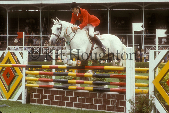 Mike Saywell on Chainbridge;Dublin Horse Show 1979 SJ04-01-05