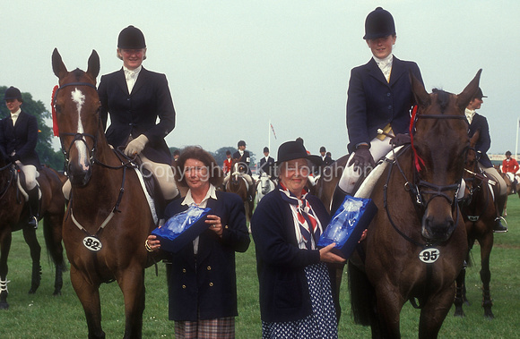 Winners of the Pro-Am trophy  Pippa Funnell on Metronome receive their Horse Trials Support Group awards from mrs Rosemary Barlow and Jane Pontifex EV279-04-18
