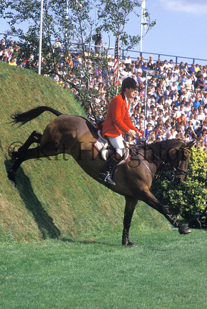 Michael Whitaker riding Amanda in the Hickstead Derby comes down the famous Hickstead Bank SJ92-07