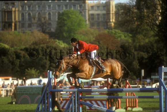 Michael Whitaker;Royal Windsor Horse Show 1980 SJ05-04-09