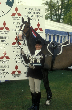 Mary Thomson (King) GBR with King Somborne and Badminton winners Mitsubishi Motors Trophy EV276-14-06