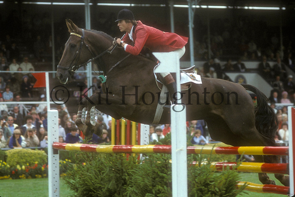 T Bartels riding Brabec GER;Dublin Horse Show 1979 SJ04-03-15
