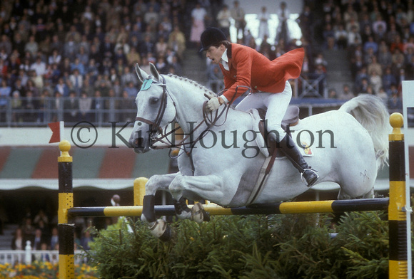 ?? (BEL) riding Goyatz;Dublin Horse Show 1979 SJ04-03-14